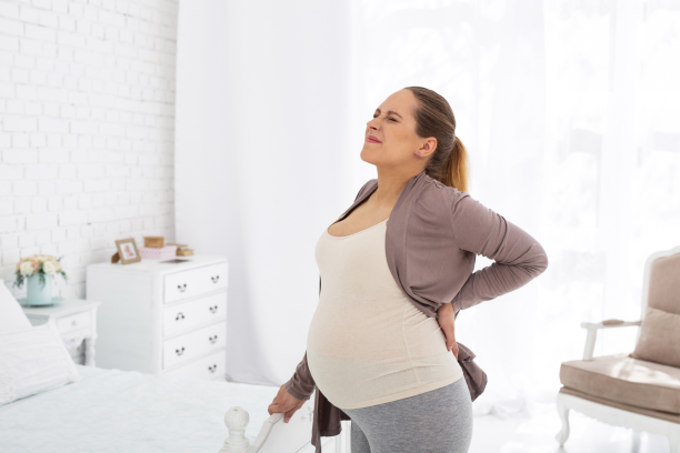 Left Side Back Pain in Pregnant Women: When to Be Concerned